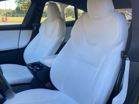 Used 2020 Tesla Model S Long Range Plus image 35