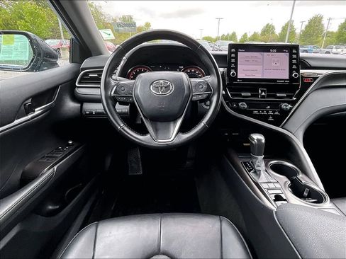 Used 2024 Toyota Camry XSE FWD image 17