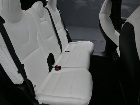 Used 2021 Tesla Model X Long Range image 34