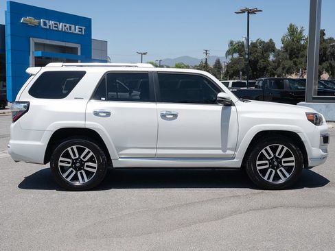 Used 2019 Toyota 4Runner Limited w/ Convenience Package RWD image 3