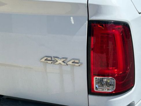 Used 2017 RAM 1500 Big Horn AWD/4WD image 5