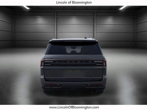 New 2026 Lincoln Navigator L Reserve AWD/4WD image 6