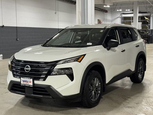 New 2026 Nissan Rogue S image 23