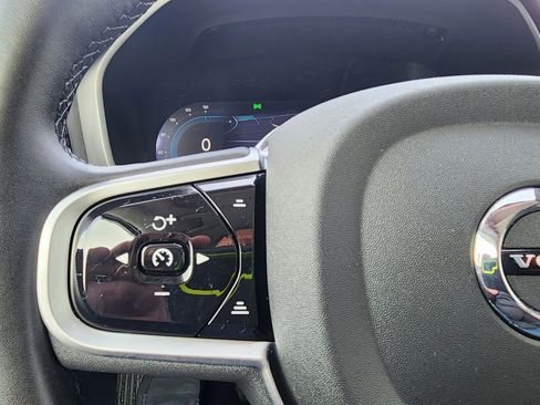Used 2025 Volvo V60 B5 Cross Country Plus image 34