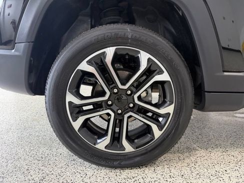 Used 2023 Jeep Compass Limited AWD/4WD image 32