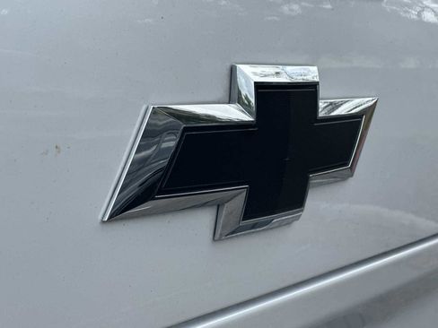 Certified 2022 Chevrolet Silverado 1500 RST w/ Convenience Package II AWD/4WD image 10