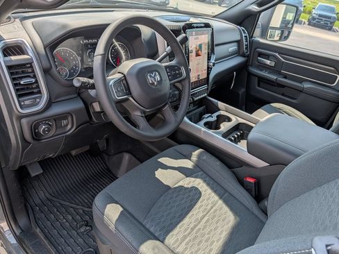 New 2026 RAM 2500 Big Horn AWD/4WD image 5