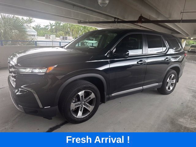 Used 2025 Honda Pilot EX-L image 1