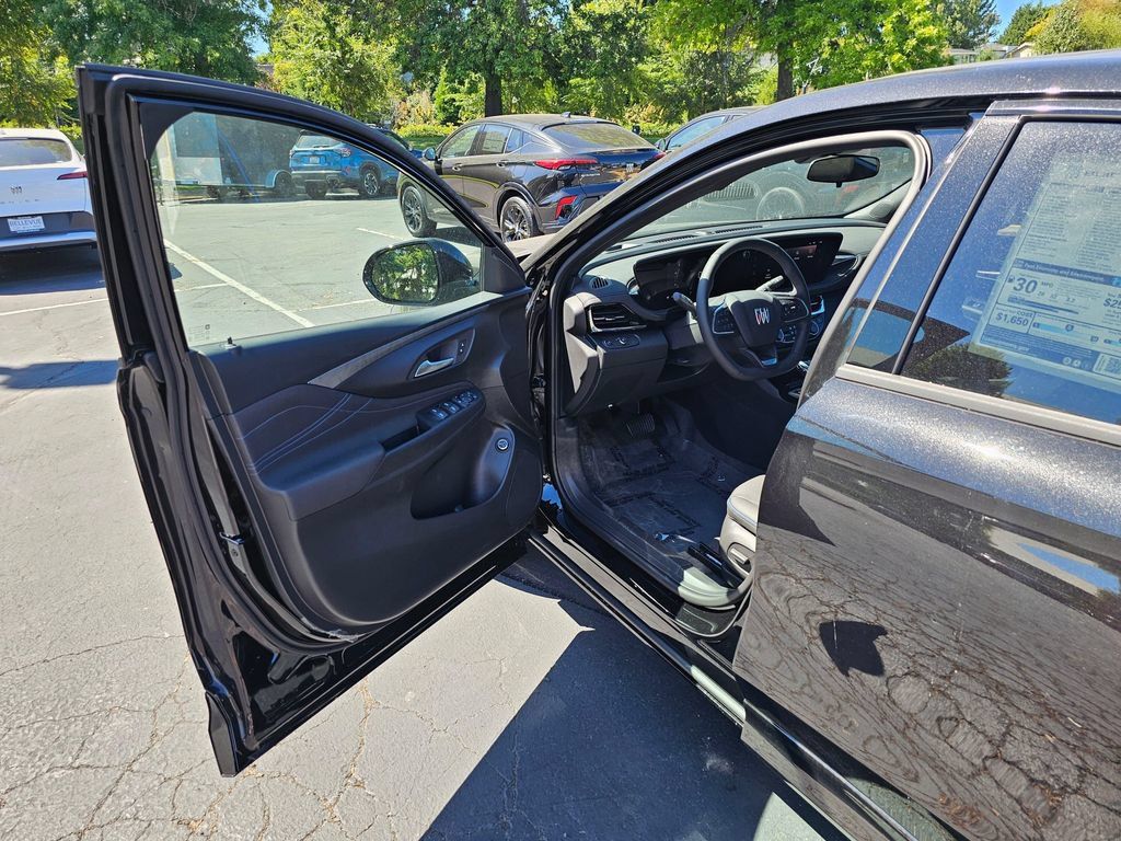 New 2026 Buick Envista Sport Touring w/ Convenience I Package FWD image 18