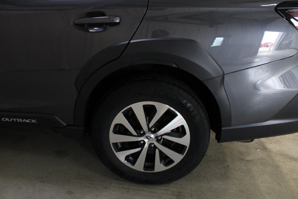Used 2024 Subaru Outback Premium AWD/4WD image 28