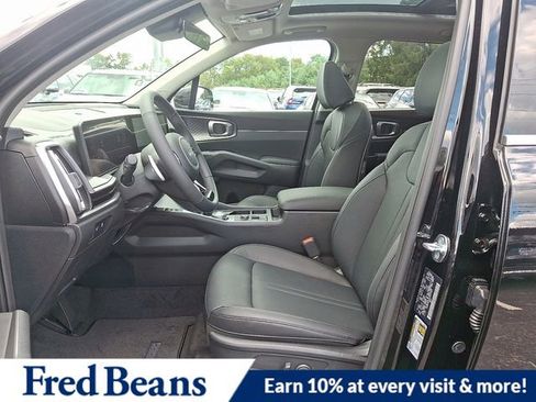 New 2025 Kia Sorento EX w/ EX Panoramic Sunroof Package image 9