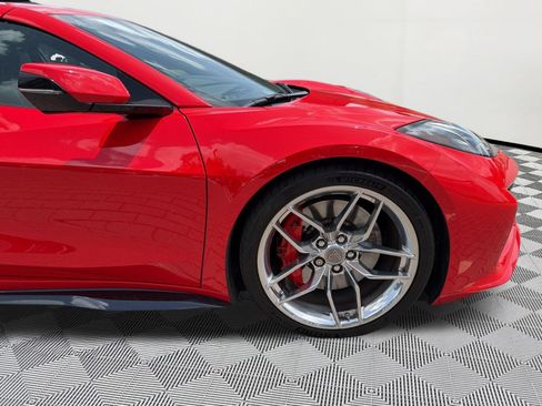 Used 2025 Chevrolet Corvette Z06 RWD image 13