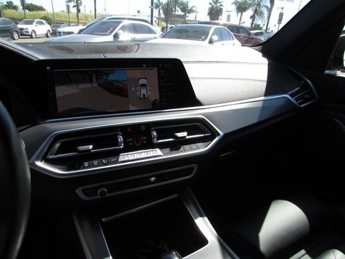 Used 2023 BMW X5 xDrive40i w/ Premium Package AWD/4WD image 20
