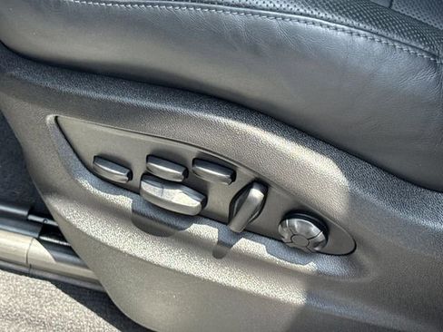 Used 2022 Porsche Cayenne Coupe AWD/4WD image 19