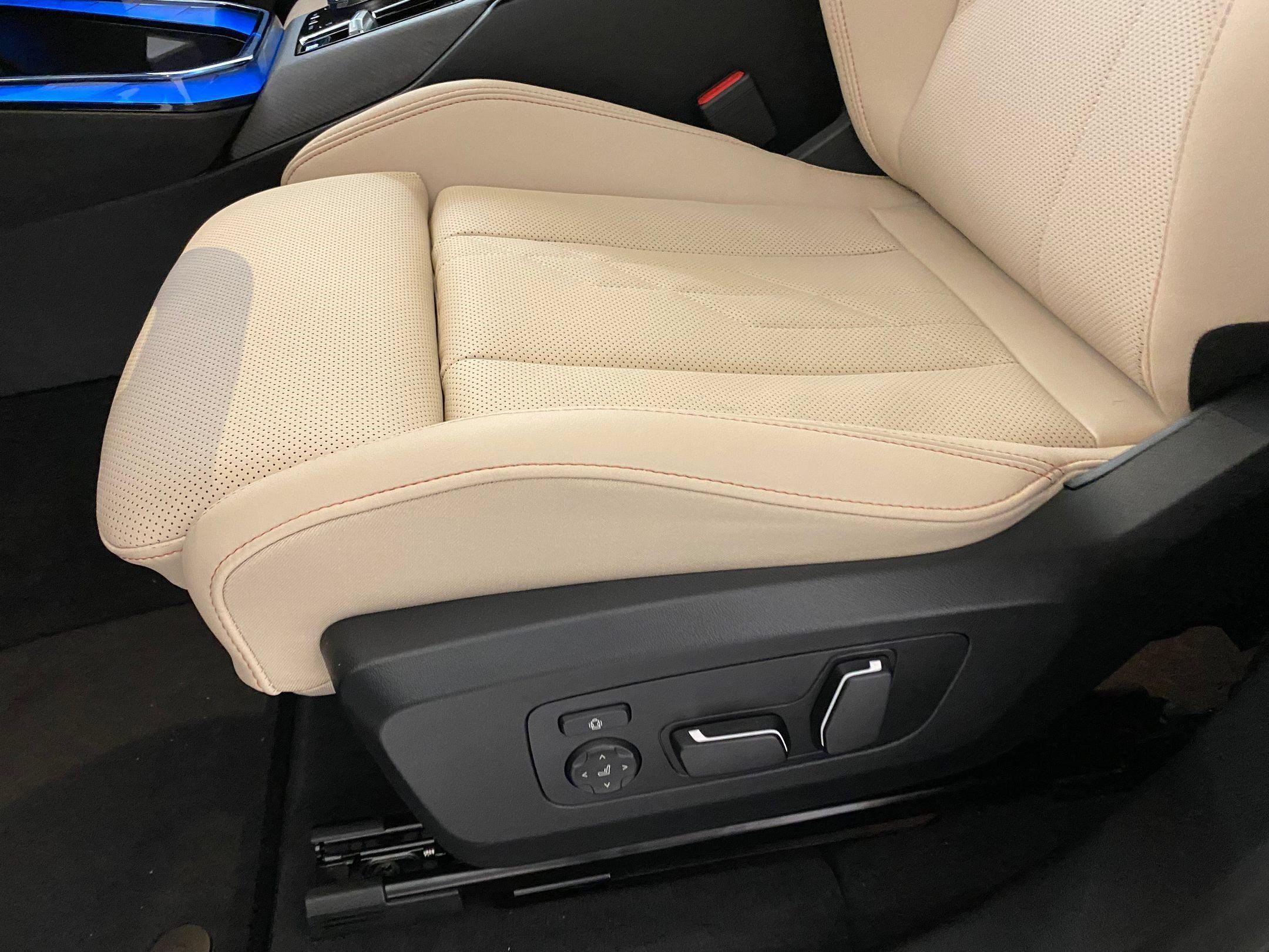 Used 2026 BMW X3 xDrive30i w/ M Sport Package AWD/4WD image 13