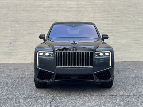 Used 2025 Rolls-Royce Cullinan Black Badge image 5