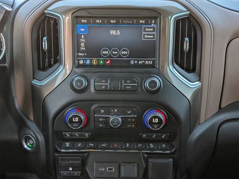 Used 2022 Chevrolet Silverado 2500 High Country w/ Safety Package II image 17