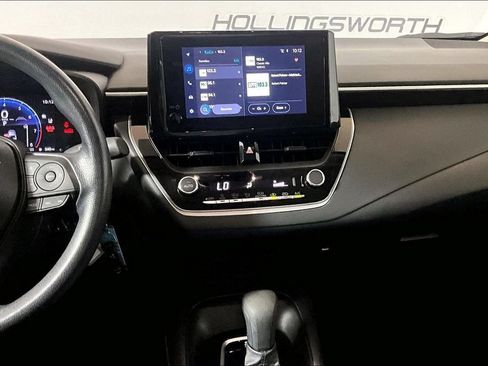 Used 2026 Toyota Corolla LE FWD image 5