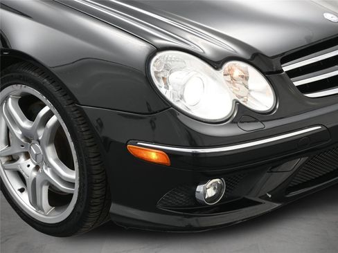 Used 2008 Mercedes-Benz CLK 550 Cabriolet image 17