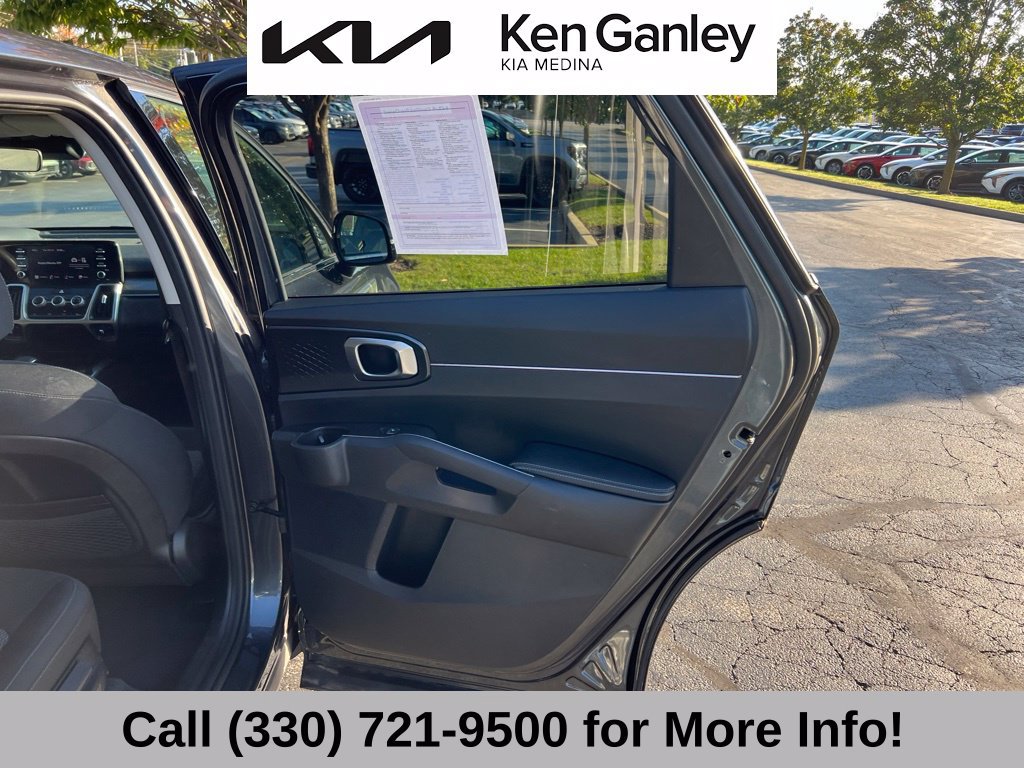 Certified 2022 Kia Sorento LX AWD/4WD image 51