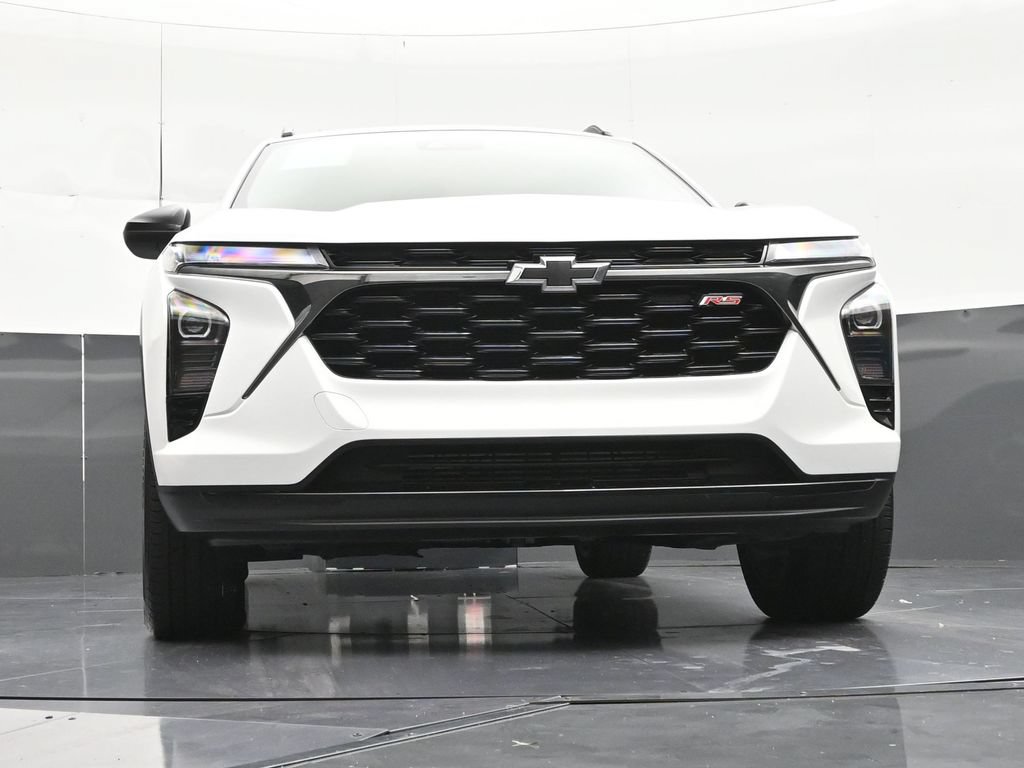 Used 2025 Chevrolet Trax RS FWD image 30