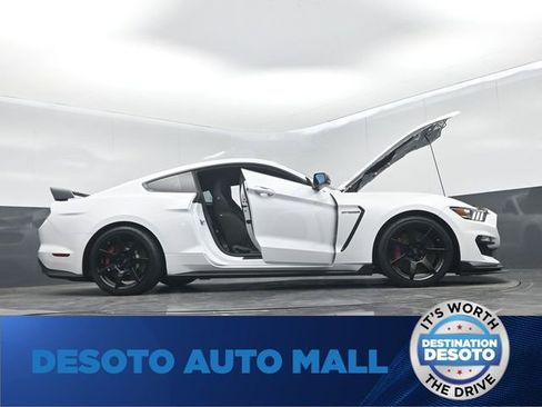 Used 2017 Ford Mustang Shelby GT350R w/ GT350R Equipment Group 920A RWD image 80
