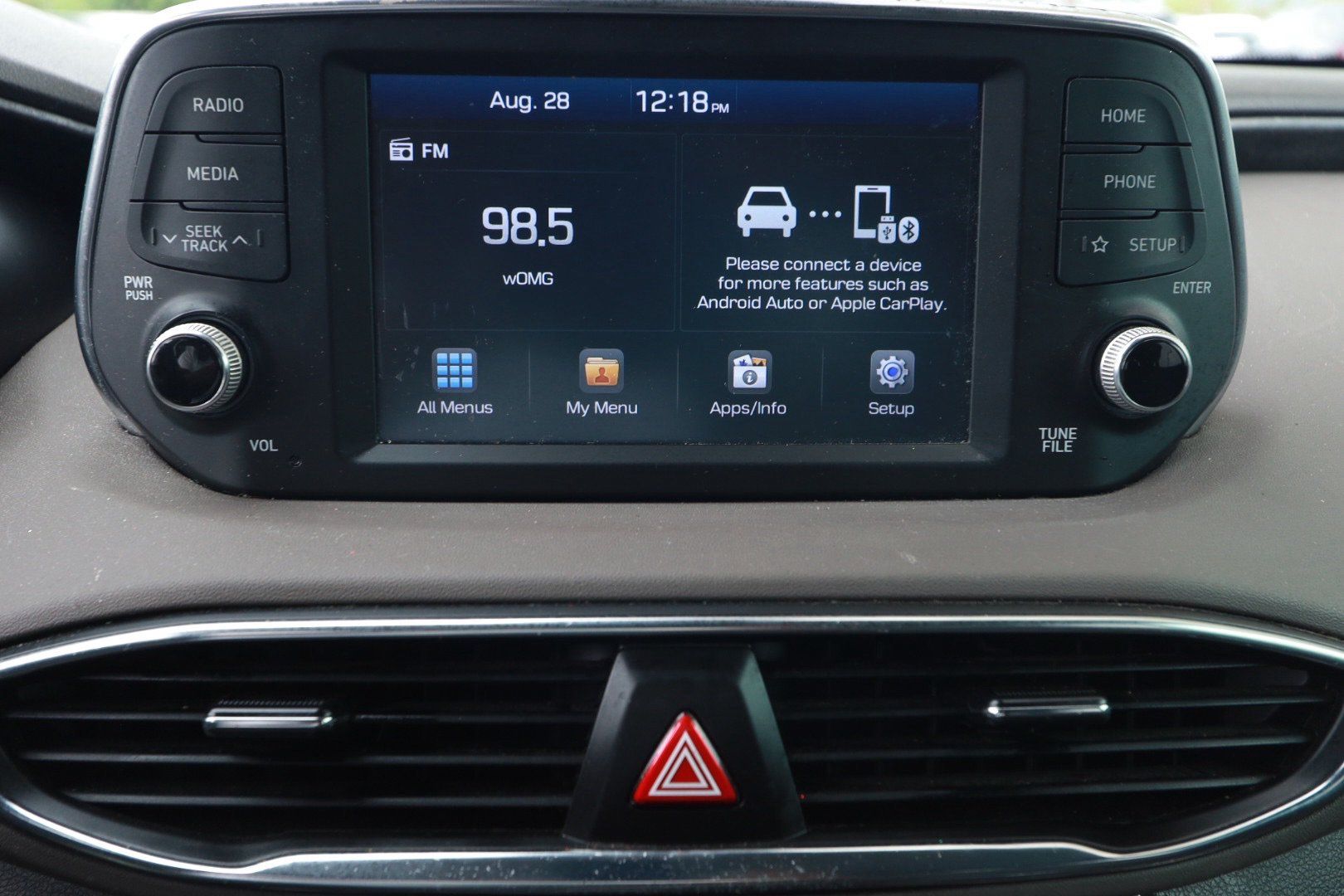 Used 2020 Hyundai Santa Fe SE FWD image 14