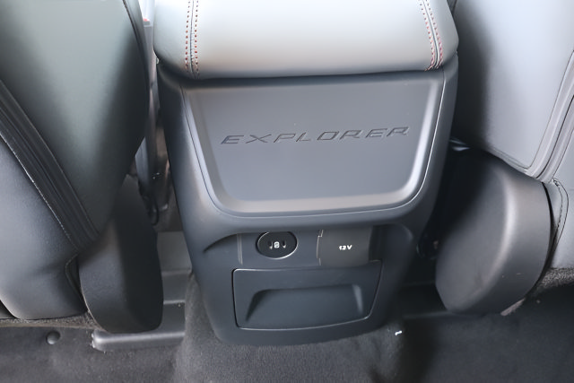 New 2026 Ford Explorer Active AWD/4WD image 23