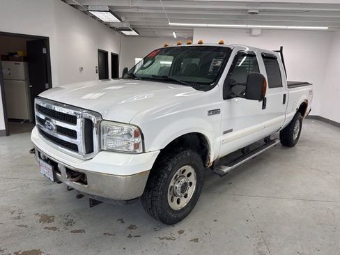 Used 2005 Ford F250 XLT AWD/4WD image 8