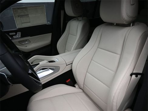 New 2025 Mercedes-Benz GLE 450e 4MATIC image 33