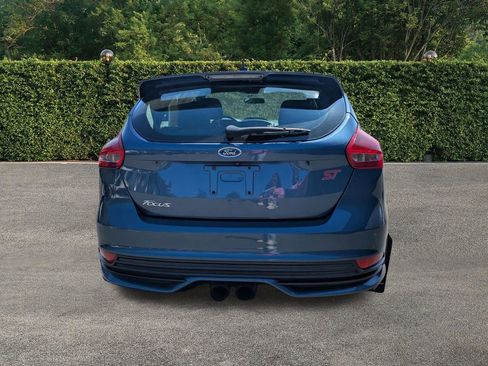 Used 2018 Ford Focus ST image 5