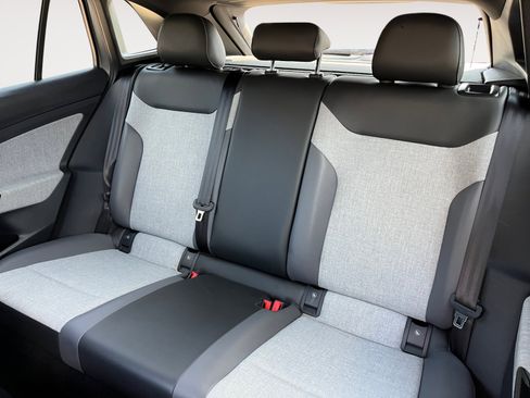 Certified 2023 Volkswagen ID.4 Pro AWD/4WD image 13