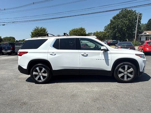 Used 2019 Chevrolet Traverse LT w/ LT Premium Package AWD/4WD image 12