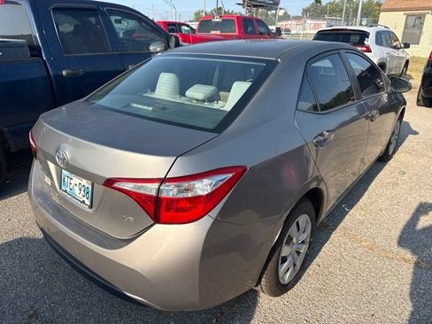 Used 2016 Toyota Corolla LE FWD image 4