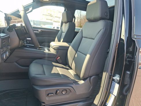 New 2026 Chevrolet Tahoe Z71 AWD/4WD image 10