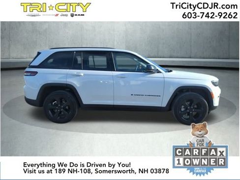 Used 2023 Jeep Grand Cherokee Limited w/ Luxury Tech Group II image 5