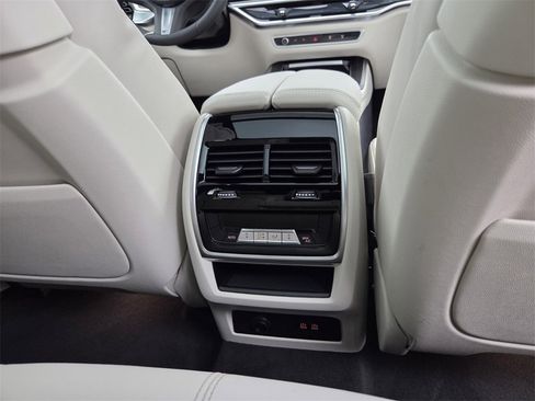Used 2026 BMW X5 xDrive40i w/ M Sport Package image 23
