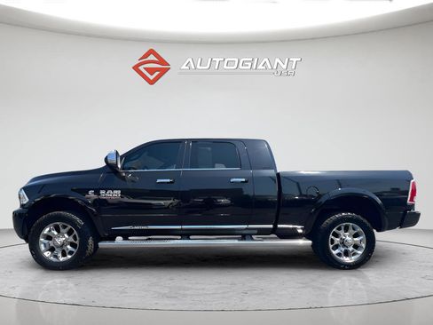 Used 2017 RAM 3500 Laramie Longhorn AWD/4WD image 3