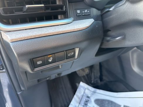 Used 2024 Toyota Grand Highlander Limited image 11