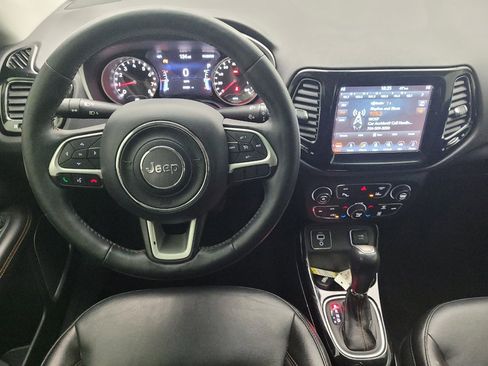 Used 2018 Jeep Compass Limited w/ Navigation Group image 22