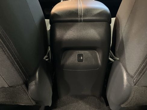 Used 2025 Nissan Sentra SV image 23