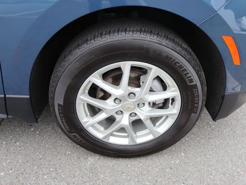 Used 2024 Chevrolet Equinox LT FWD image 37