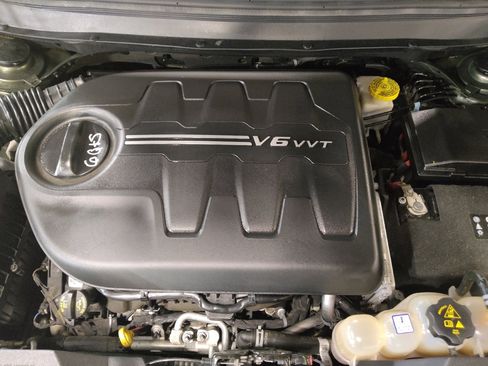 Used 2021 Jeep Cherokee Latitude Lux AWD/4WD image 30