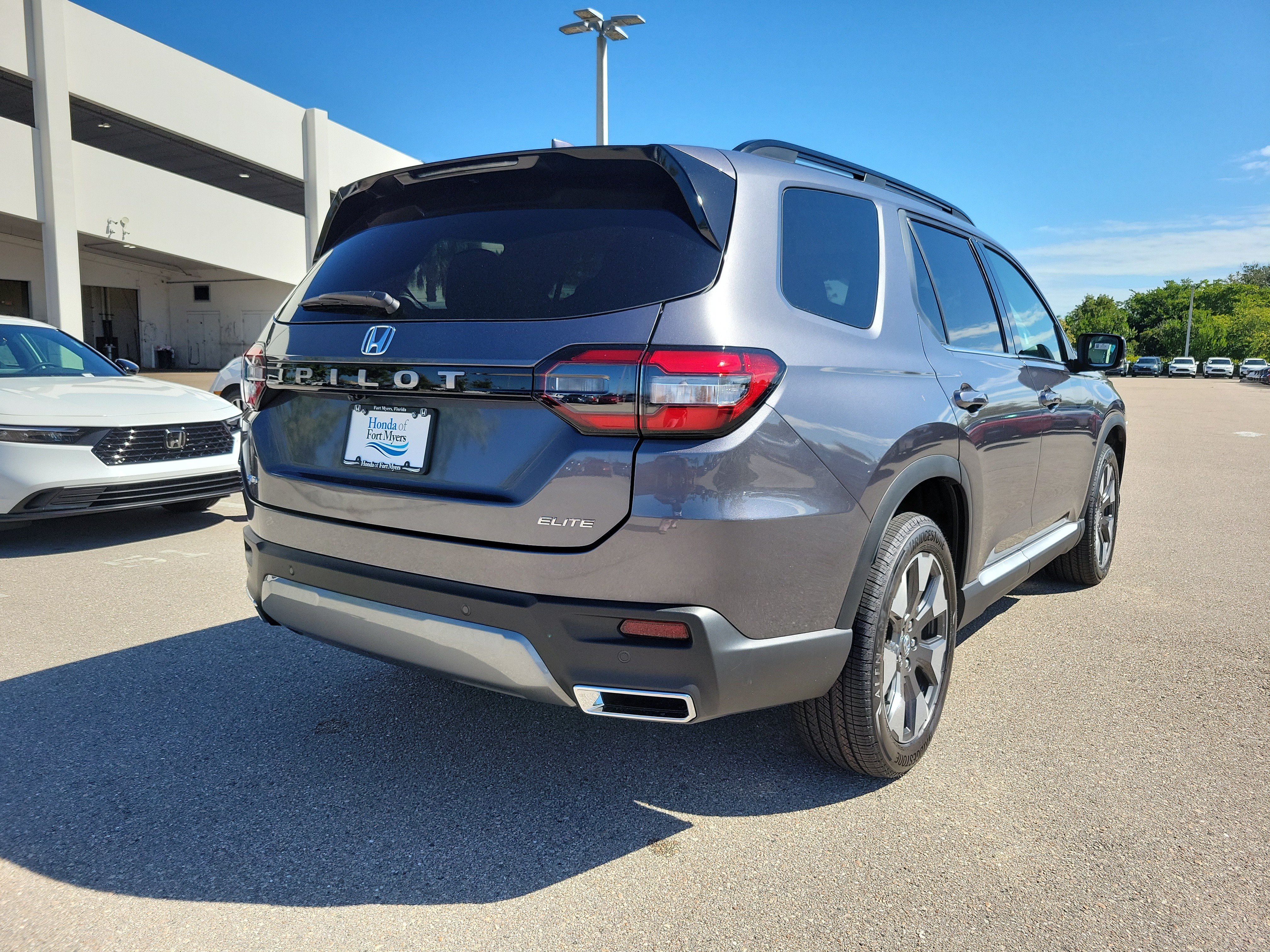 New 2026 Honda Pilot Elite image 6