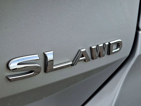 Used 2019 Nissan Rogue SL AWD/4WD image 24