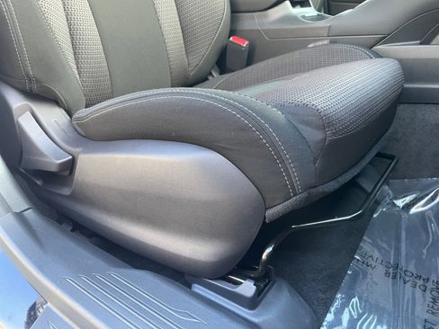 Certified 2022 Subaru Outback Premium image 29