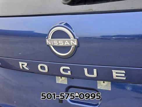 Used 2023 Nissan Rogue SV AWD/4WD image 11
