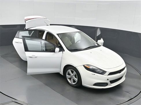 Used 2015 Dodge Dart SXT image 50