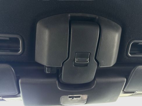 Used 2016 MAZDA MX-5 Miata Club image 45