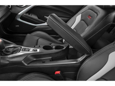 Used 2018 Chevrolet Camaro SS RWD image 18